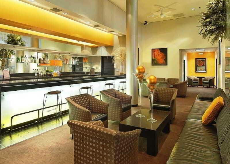รามาดา พลาซา บาย วินด์แฮม เวสต์ ฮอลลีวูด โฮเต็ล แอนด์ สวีท Hotel ลอสแอนเจลิส ภายนอก รูปภาพ